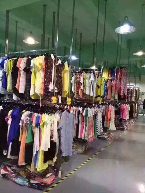 北京庫(kù)存服裝報(bào)價(jià) 廠家