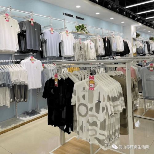 衣品之家服裝批發城開業,百分之百中獎,超級大獎等你拿