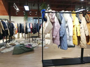 高端服裝批發(fā)市場,這個市場你去過嗎 香港爆款都從這里拿貨